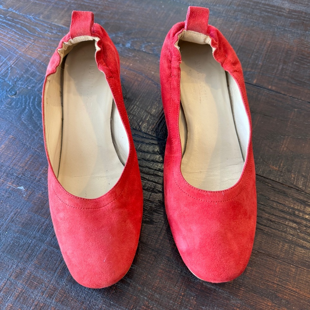 Everlane The Day Heel. Red suede shoes. Size 6 1/2.